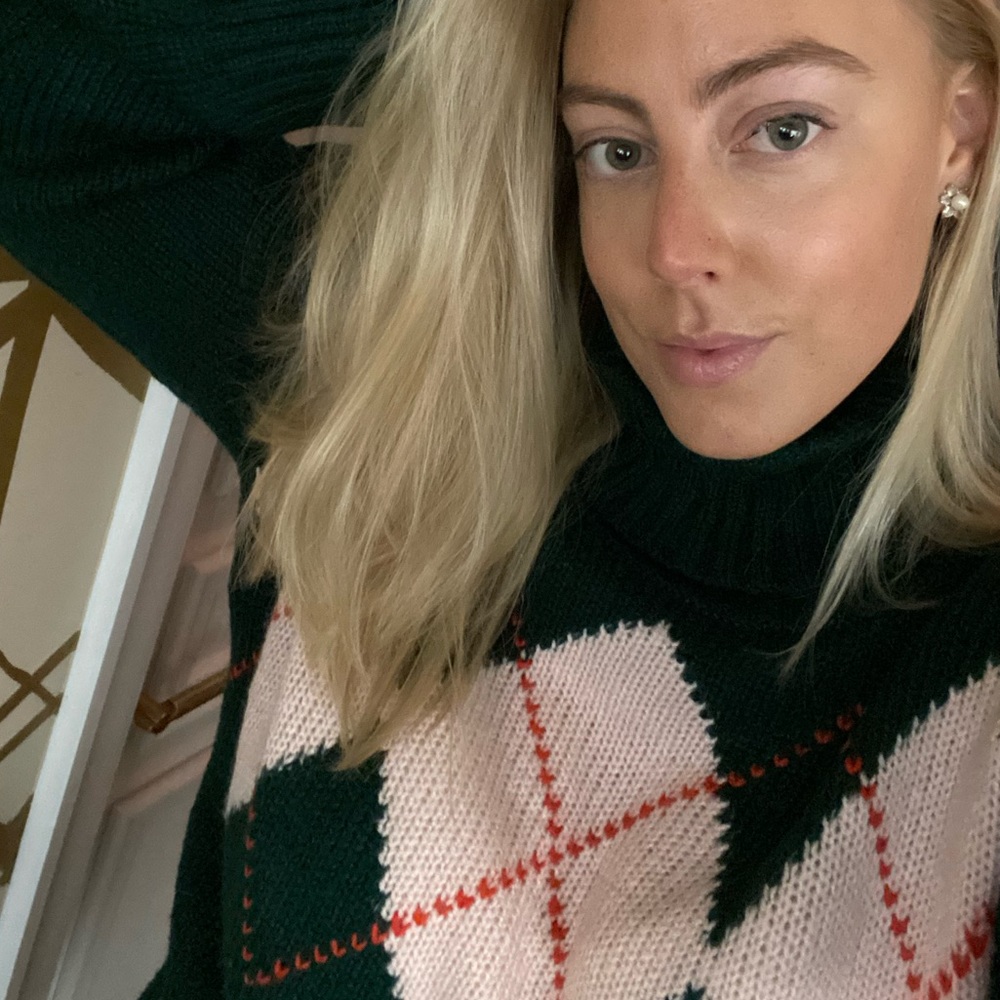 Meet your Posher, Lavinia